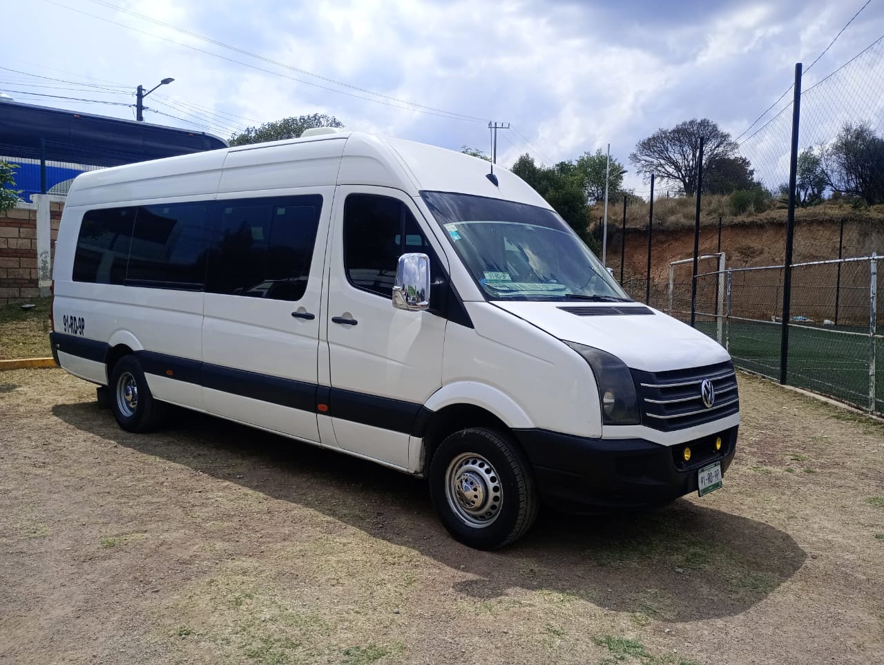 Camioneta blanca exterior